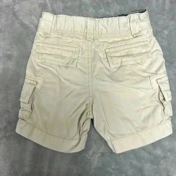 Tommy Hilfiger - 2 piece summer set.  Size 6 to 9 months - Picture 7 of 7